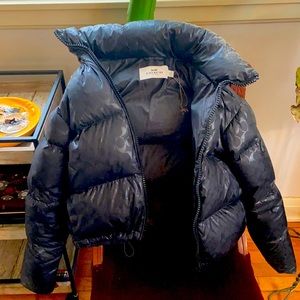 Coach puffer no rips or tears